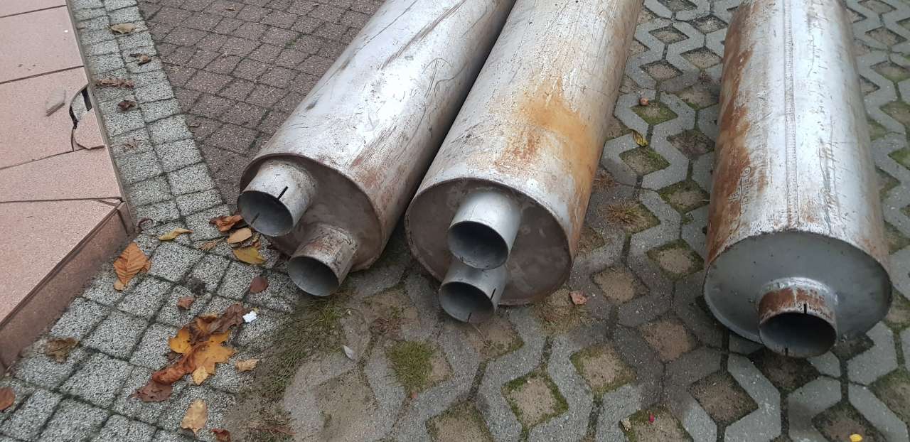 Tłumiki do ciężarówki